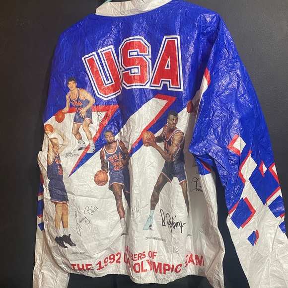 1992 Dream Team Olympic Basketball Team Collectors Jacket - Picture 4 of 15